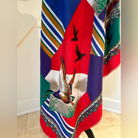 Colorful Loon Scarf - Picture 8 of 11